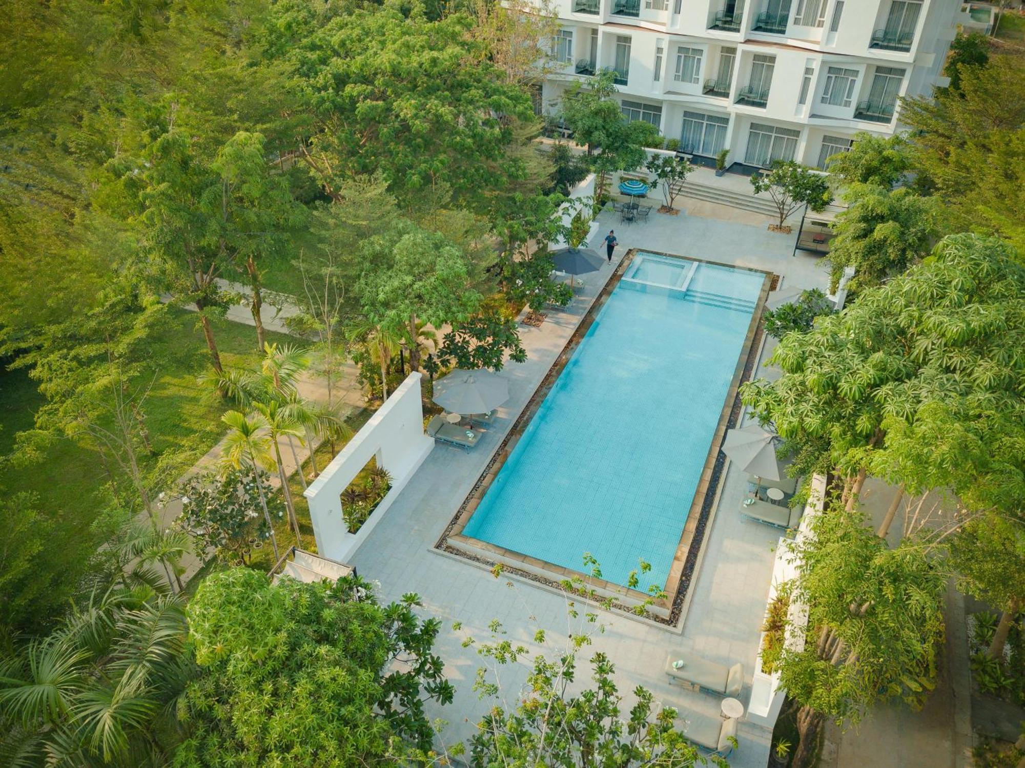 Elysium Suite Siem Reap Exteriör bild